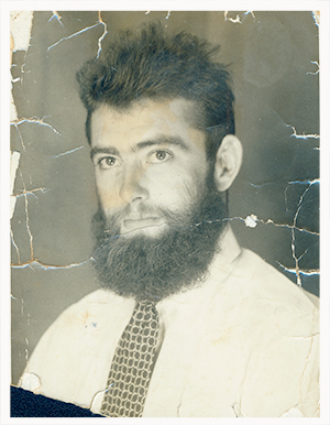 Repairing Torn and Creased Photos
