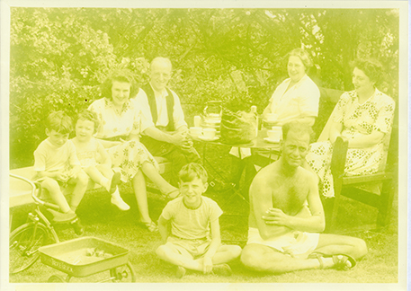 Remove Colour Cast from Old Photos